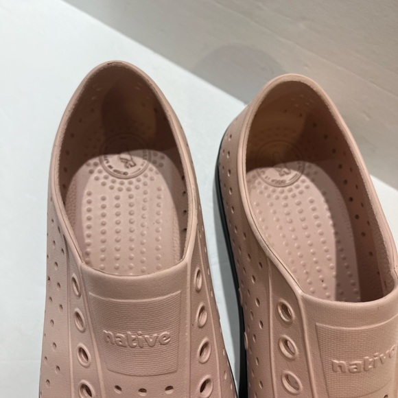 Native adult women’s shoes, size 10, color: pink&black. Hand washable, - Picture 11 of 12